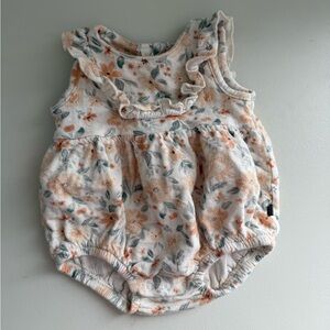 Modern Moments by Gerber Floral Ruffled Baby Romper